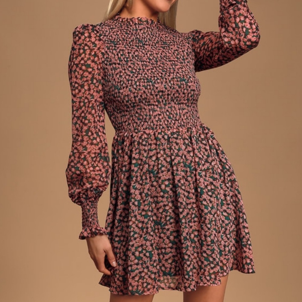 🌸 EUC Lulu’s Smocked Floral Skater Dress